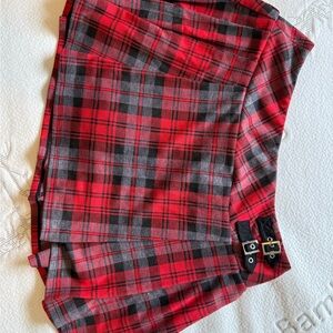 HALARA Red and Black Plaid Skirt